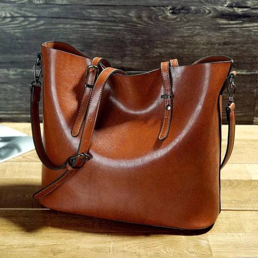 Nicole’s Favorite | Vintage Leather Shoulder Handbag